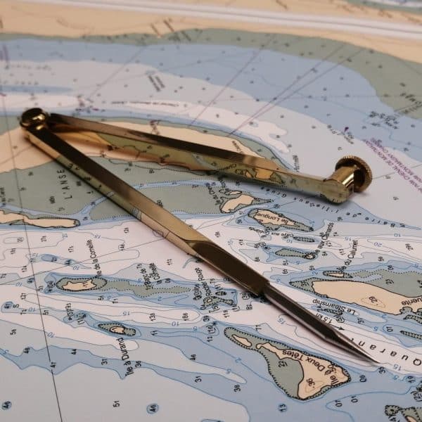 Compas traceur de marine